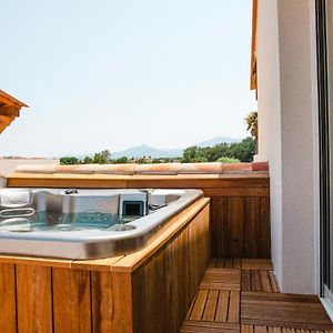 The terraces of the peninsula private jacuzzi Wellness Access